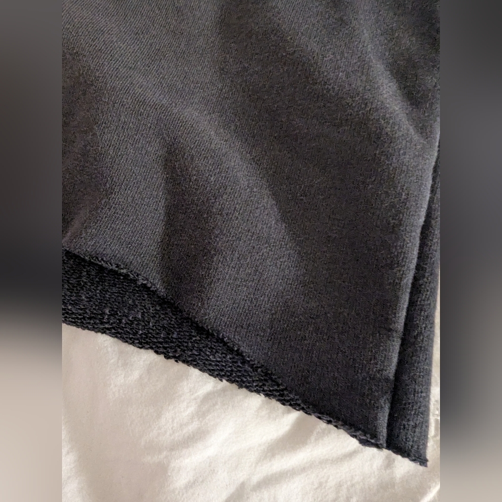 Gymshark Cropped Cotton Blend Hoodie - Raw Edge Hem - Raglan Sleeves - Picture 6 of 9